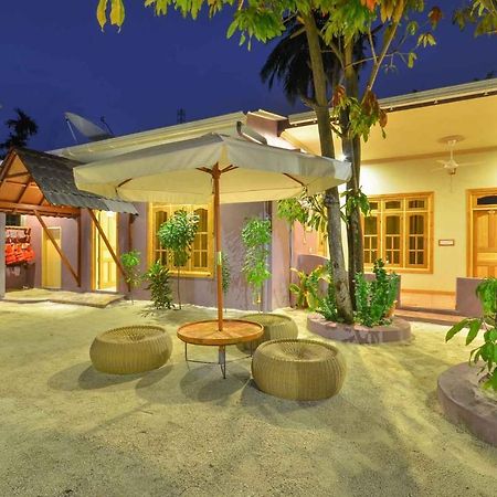 New Moon Village Ukulhas Buitenkant foto